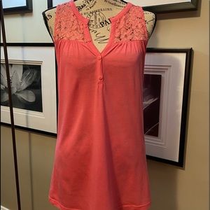 Color Story Lacy Sleeveless Tank Small